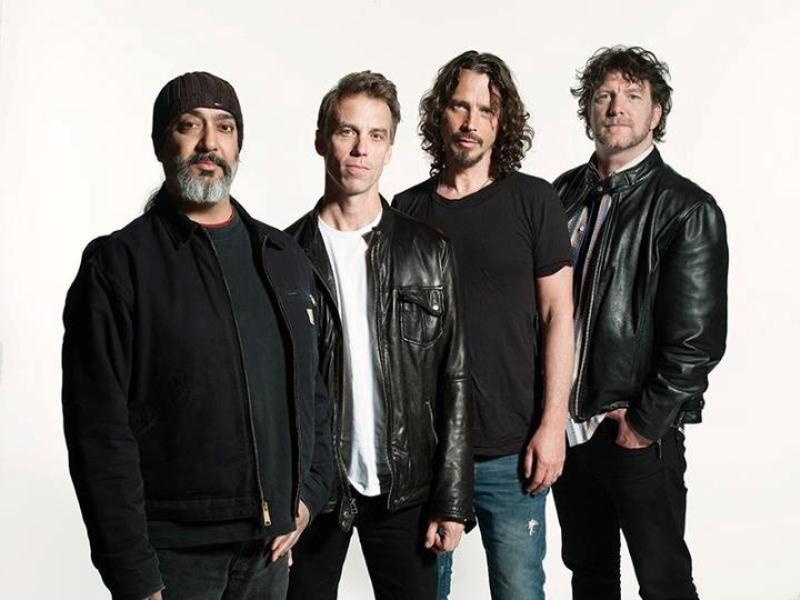 soundgarden2012groupphoto_800